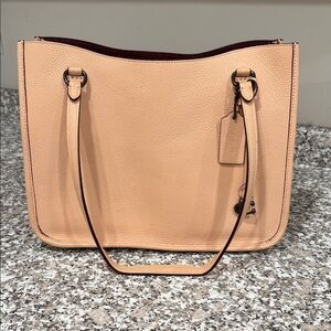 Elegant Tan/Peach Leather Tote Bag